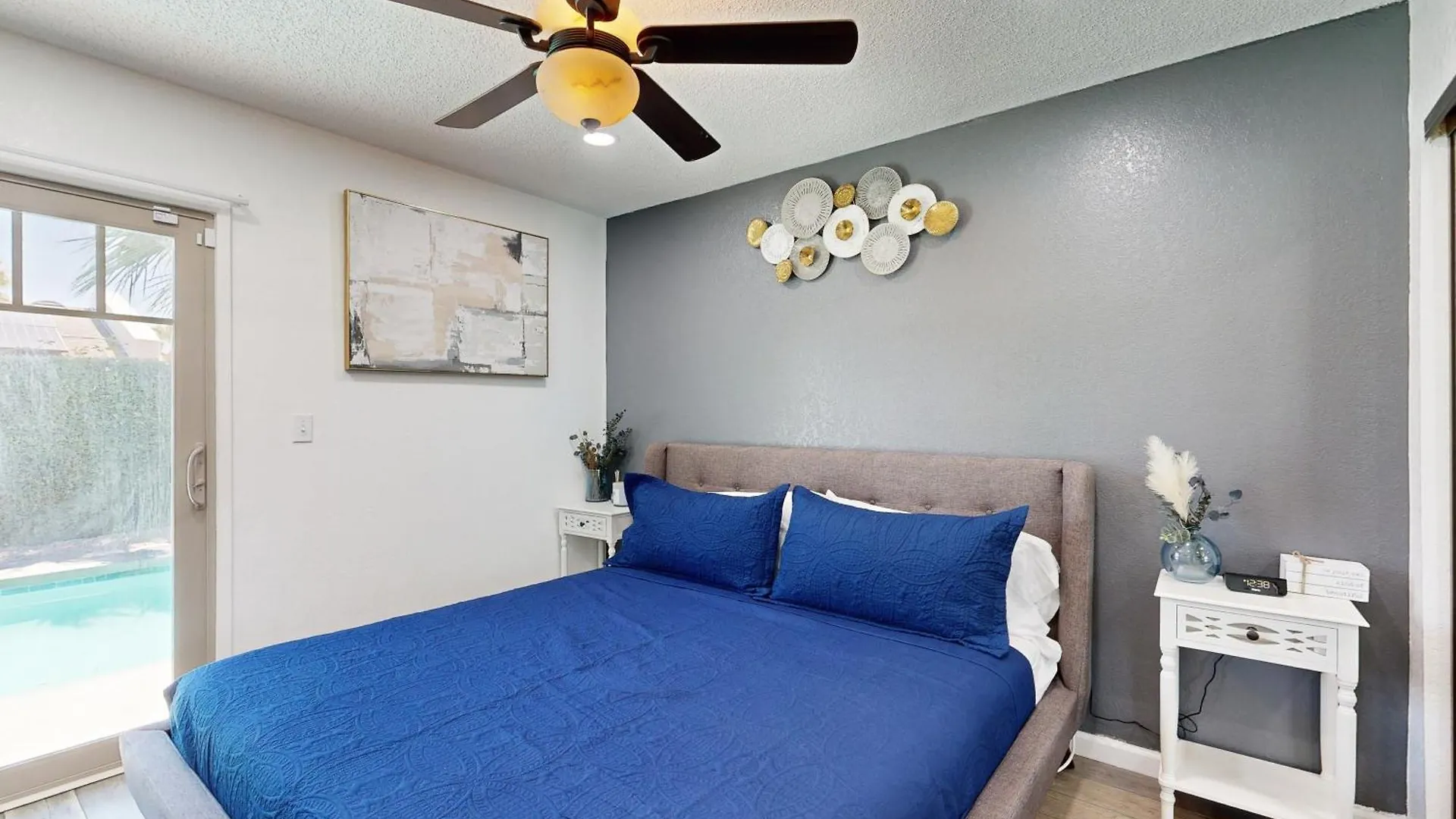 Adobe Sunburst- 3960 Villa Palm Springs 0*,