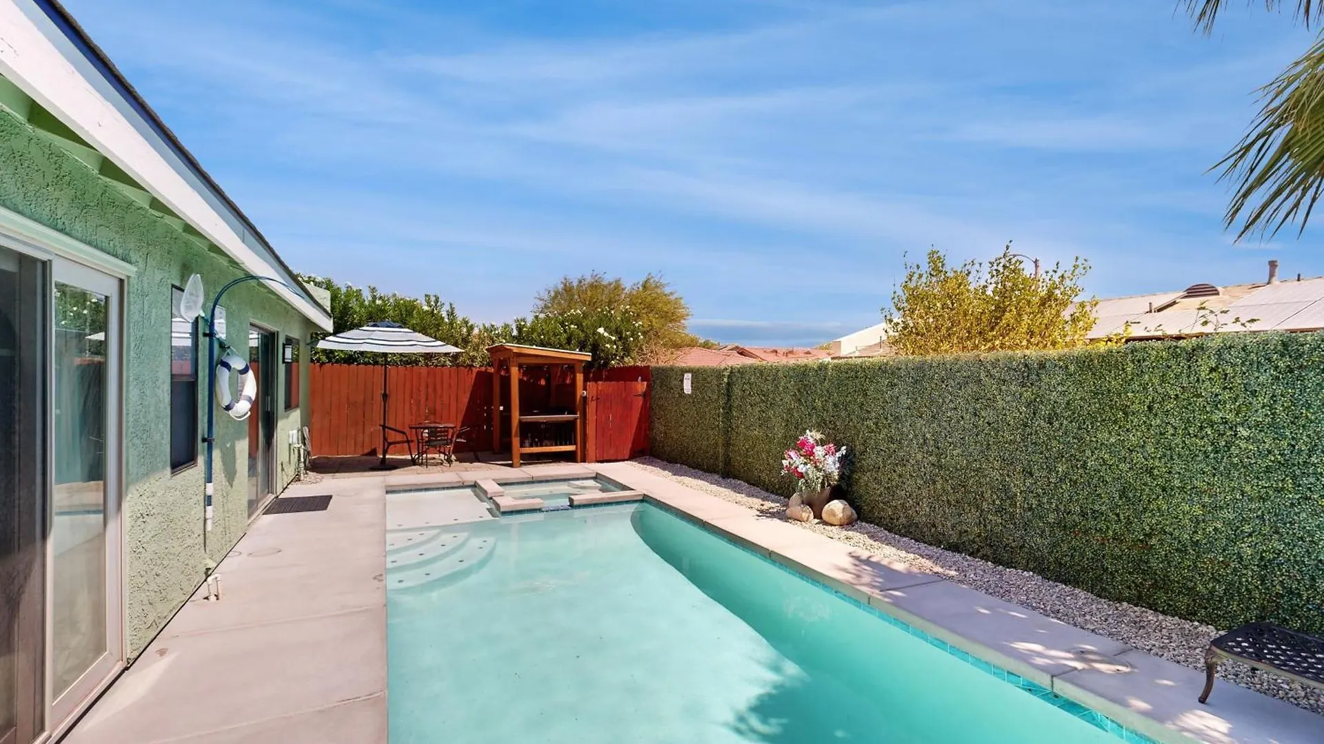 Adobe Sunburst- 3960 Villa Palm Springs Holiday home